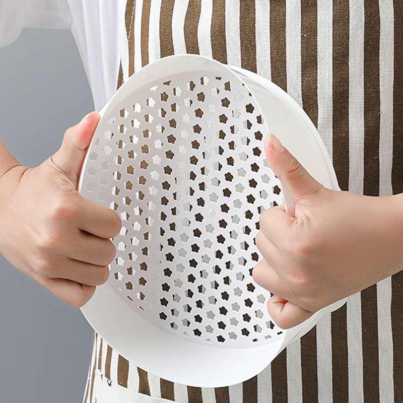 Heat-resistant multi-layer microwave steamer